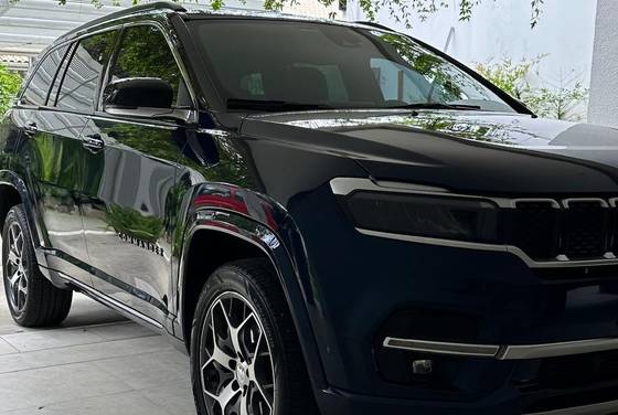 JEEP COMMANDER 2.0 TD380 TURBO DIESEL OVERLAND AT9